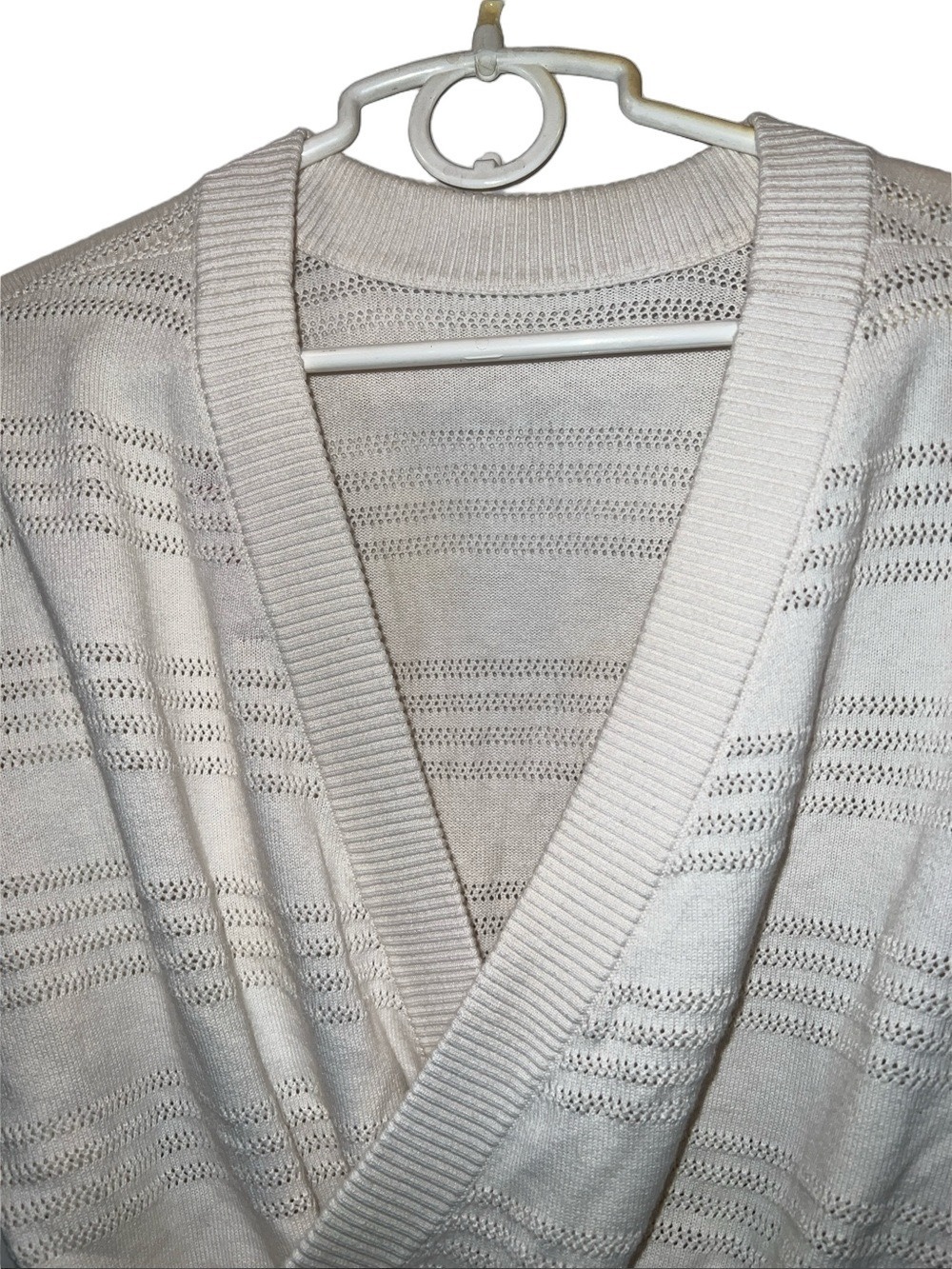 Philanthropy Crossover V-Neck, Cotton/Cashmere Sweater, (0013) - Picture 6 of 10